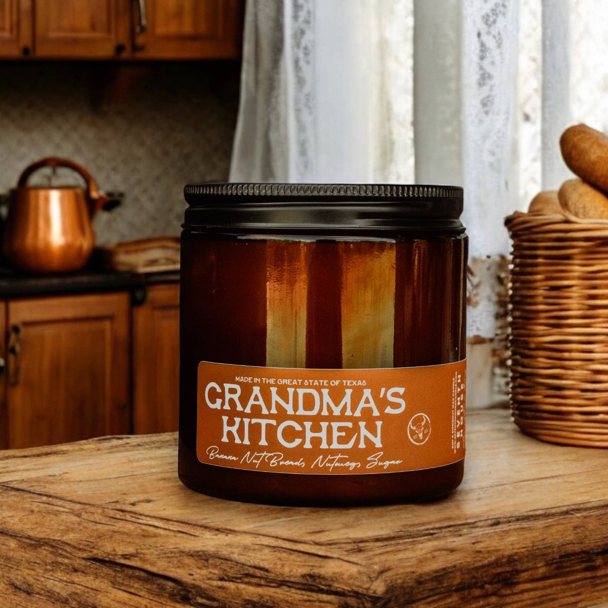 Grandma&#39;s Kitchen - Banana Nut Bread Candle