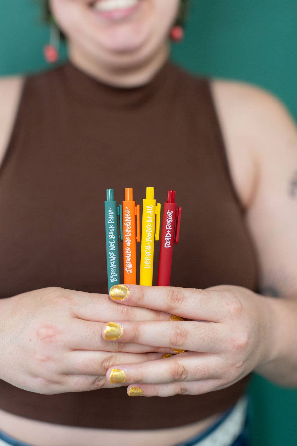 Read & Rebel Bookish Reader Jotter Colored Gel Pen Set