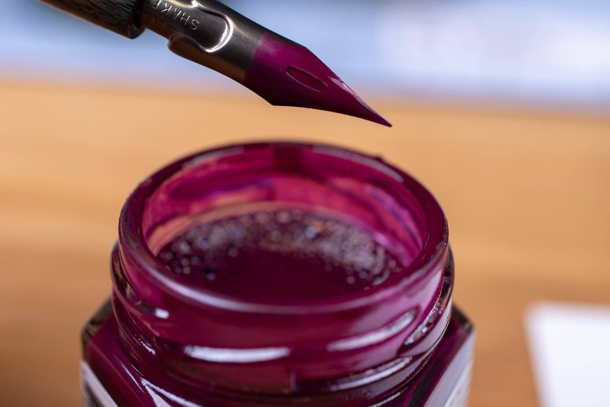 Optimist Pigment Ink, #300 Red Violet