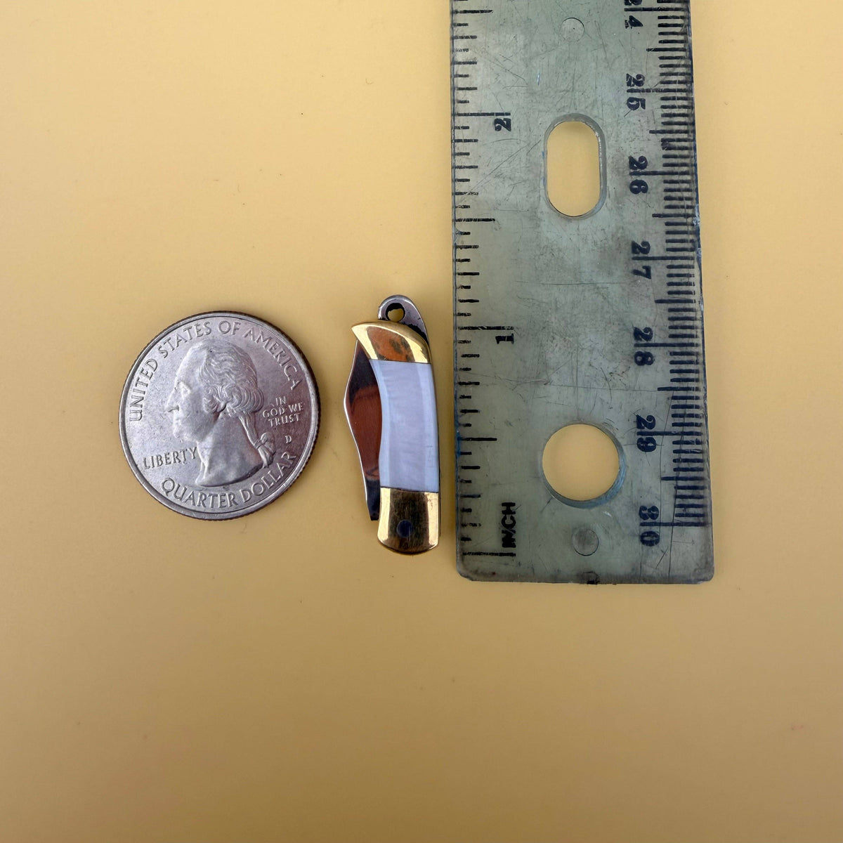 The Billie Earrings (Mother of Pearl)