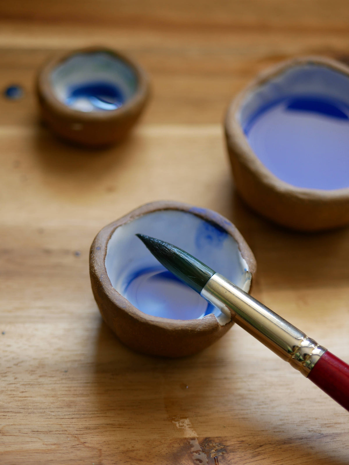 Hybrid Paint Brush Rest and Mixing Dish