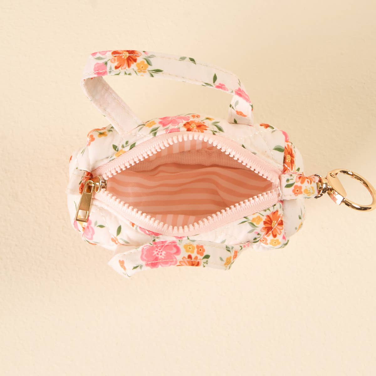Itty Bitty Duffle Bag Charm–Endless Daydream Cream