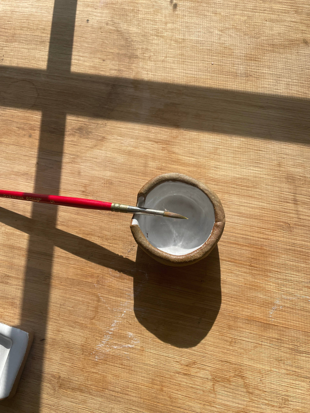 Hybrid Paint Brush Rest and Mixing Dish