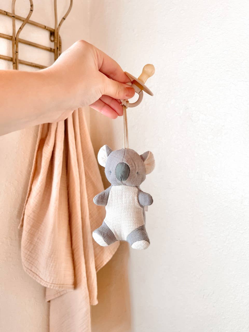 Bitzy Pal Natural Rubber Pacifier &amp; Plush
