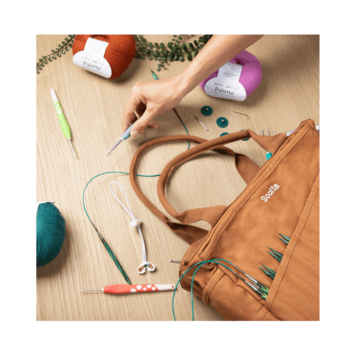 Soolla Studio Artist Bag - Becca Sands Edition