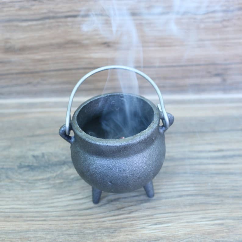 Mini Plain Cast Iron Cauldron w/ Lid