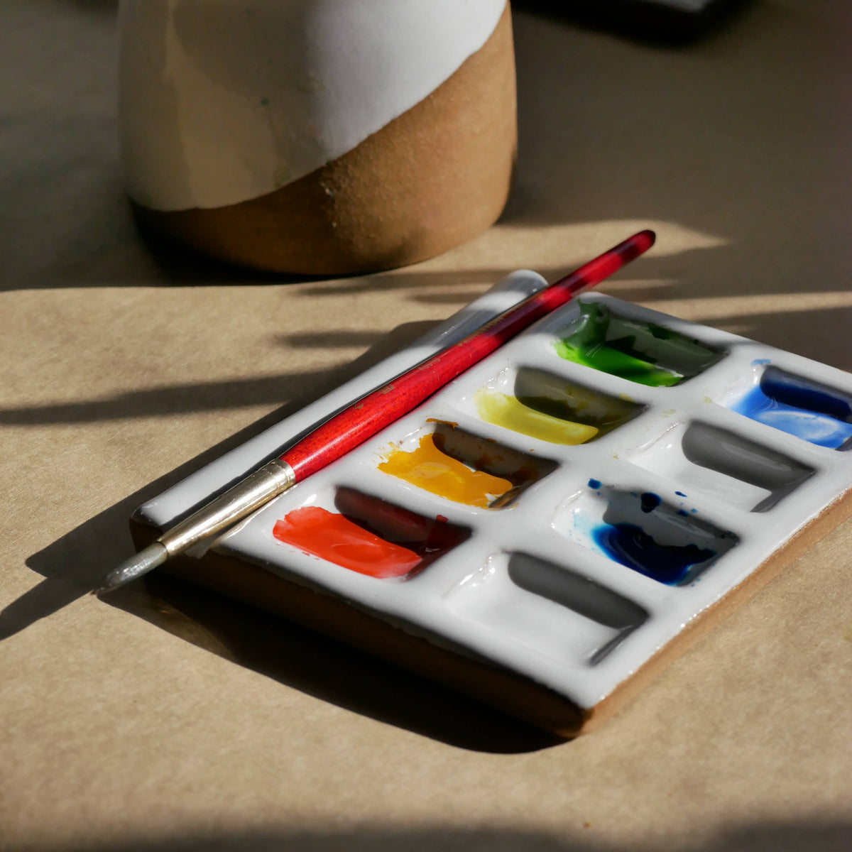 Medium 8-Pan Ceramic Watercolor Artist Paint Palette