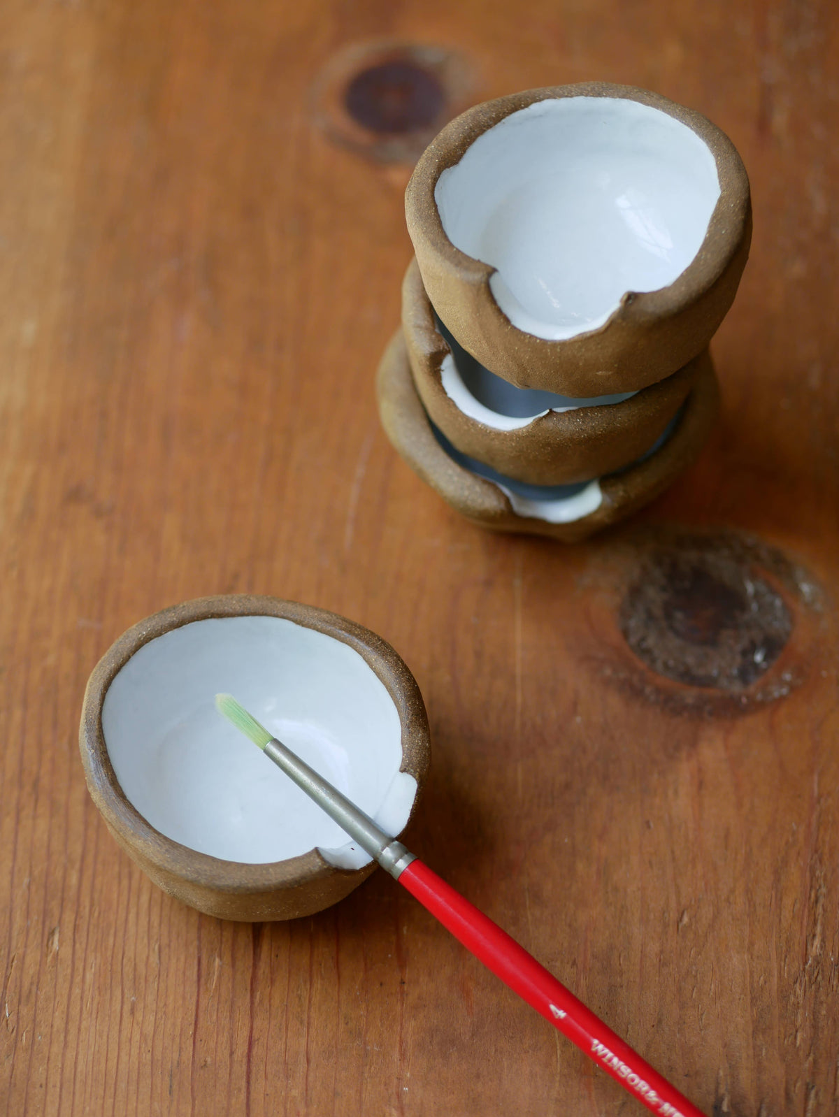 Hybrid Paint Brush Rest and Mixing Dish