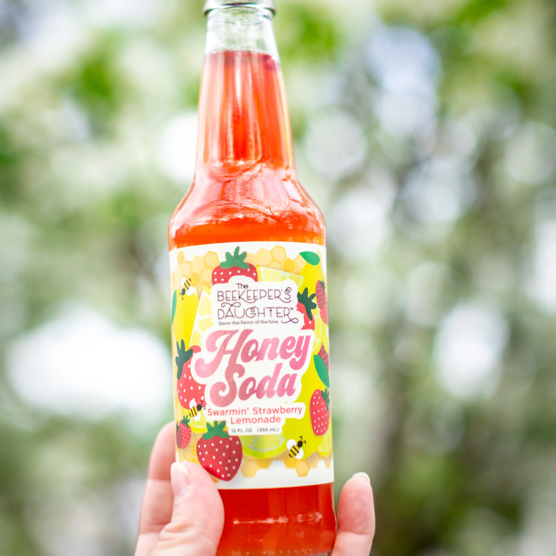 Swarmin&#39; Strawberry Lemonade Craft Honey Soda